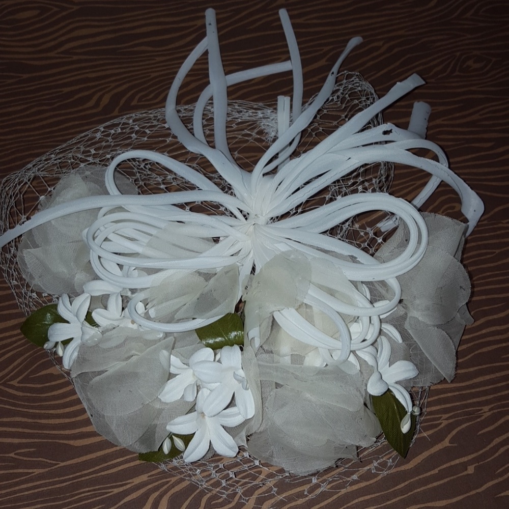 VINTAGE WEDDING HAT